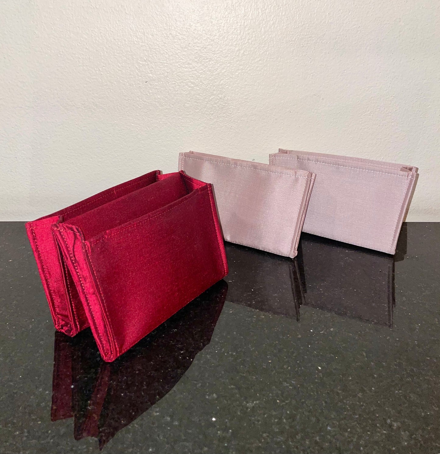 Merandi Luxury bag insert for ConstanceMERANDI bag insert is the perfect blend of luxury and functionality. Crafted with Thai premium silk, this practical luxury bag organizer/insert keeps all your belongings organized in your beloved Hermès, Loro Piana,