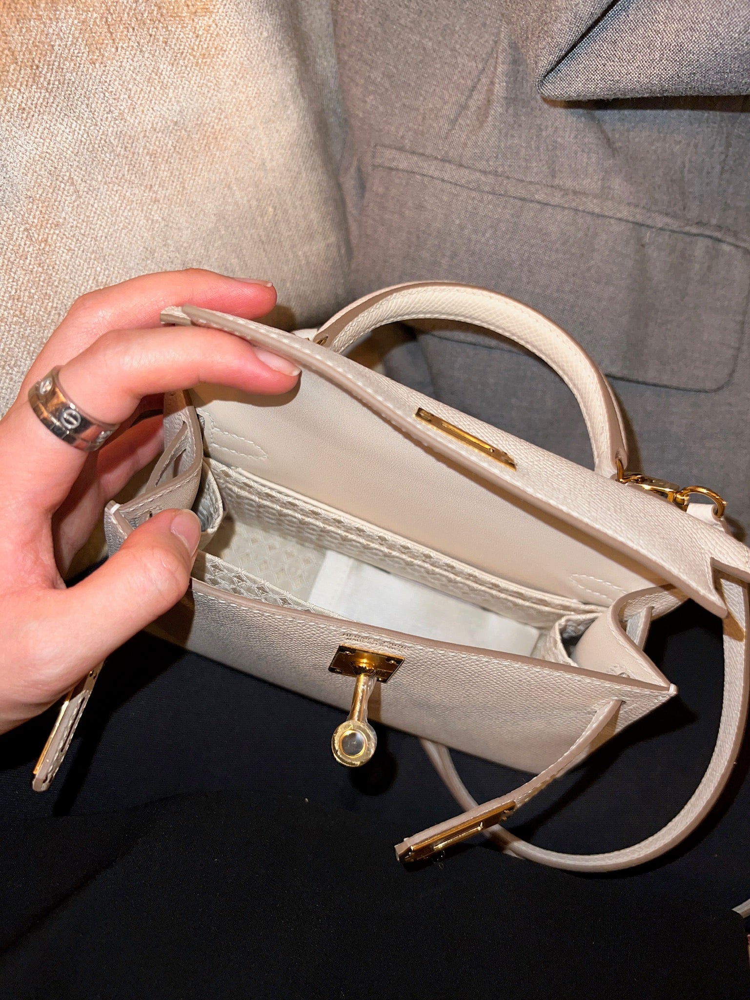 Bag insert for Hermes Mini Kelly 20 Silk bag organizer for luxury handbags. Hermes, The Row, Chanel, Loro Piana, LV, Dior. Thai Silk